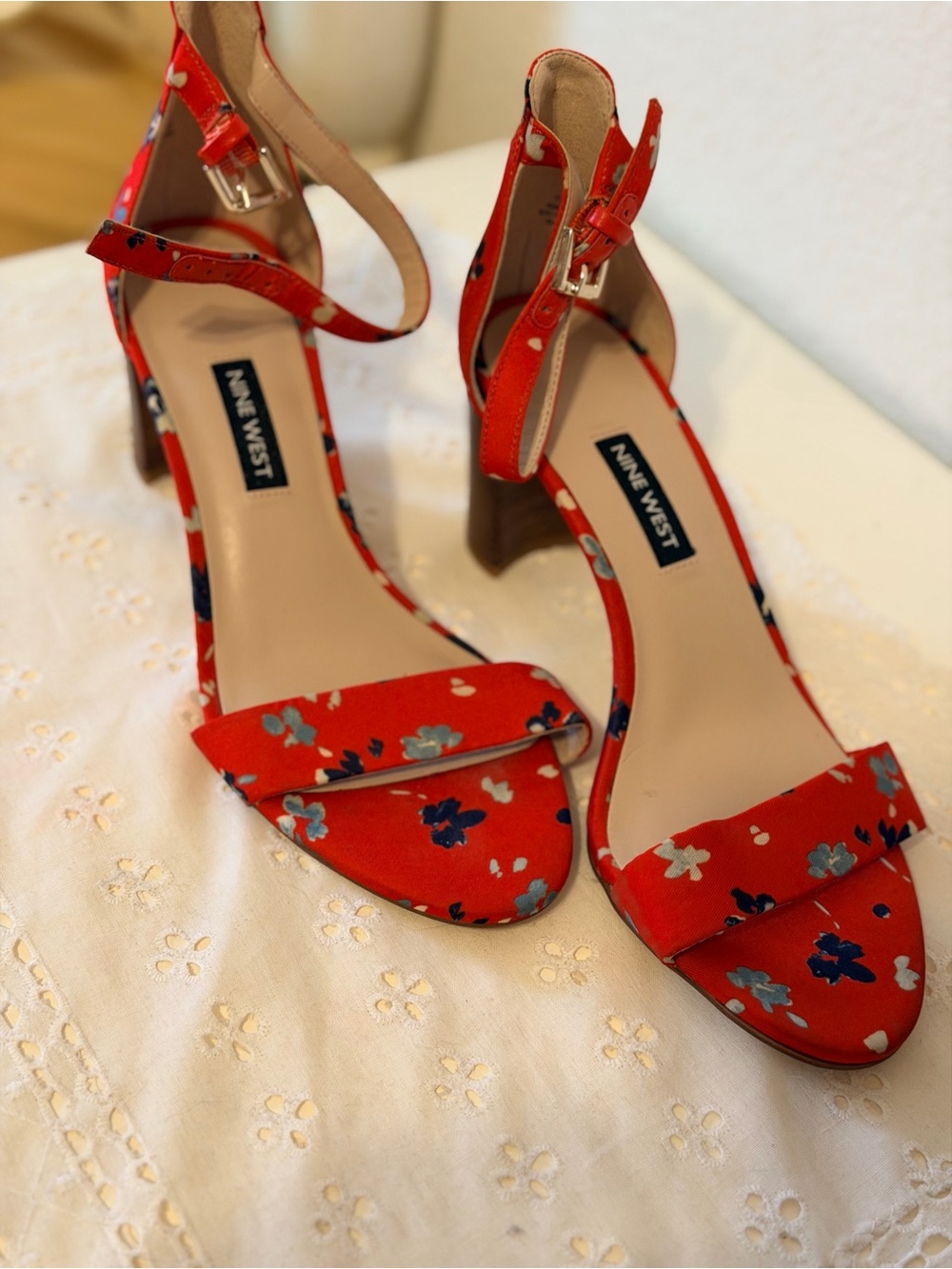 Nine West Red Floral Ankle Strap Block Heel Sandals 7M
